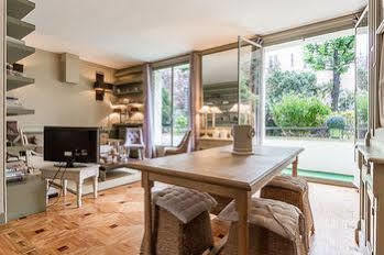 Apartment We - 75015