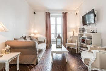 We - 75015 Apartment *